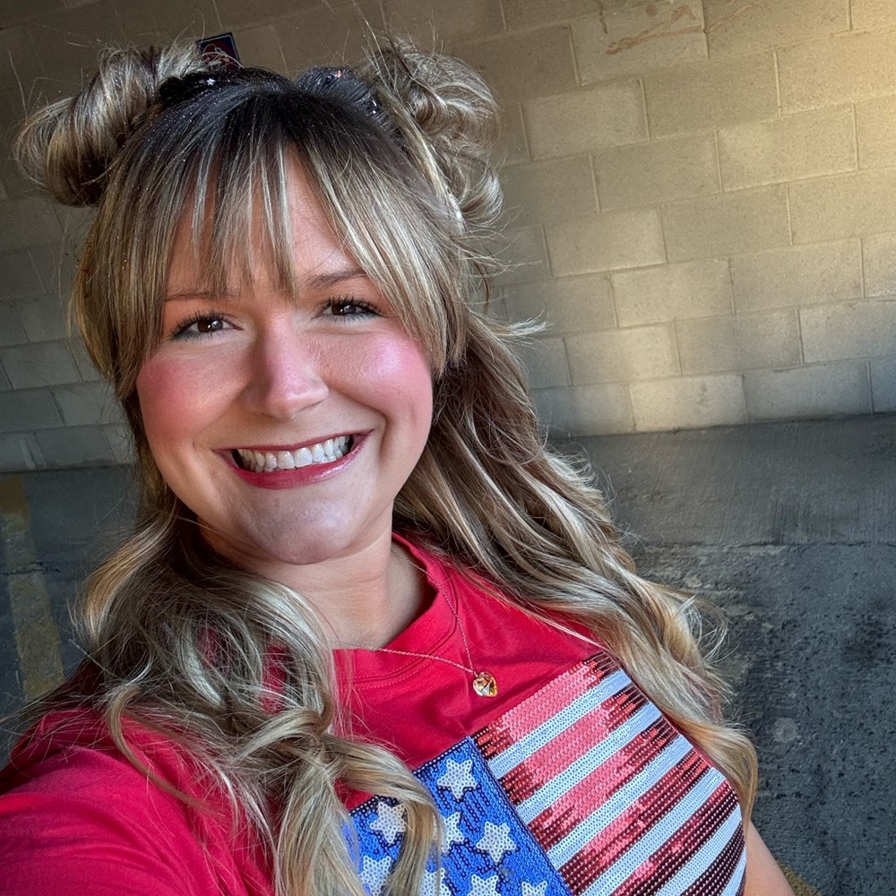 Meet your Posher, Kendra renee